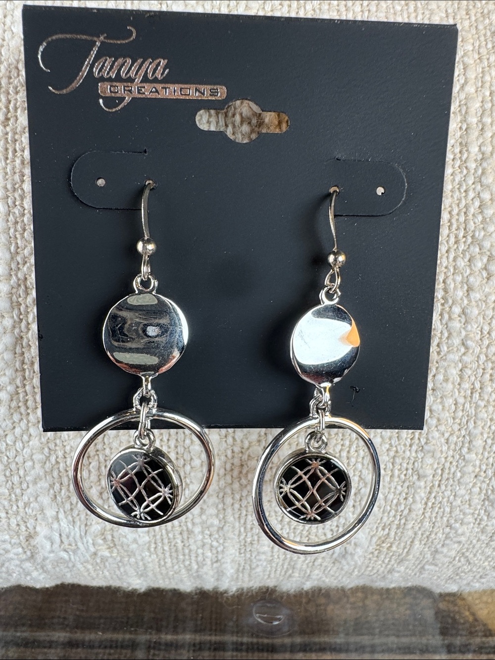 0544-Tanya‎ Creations Silver Dangle Hoop Drop Earrings